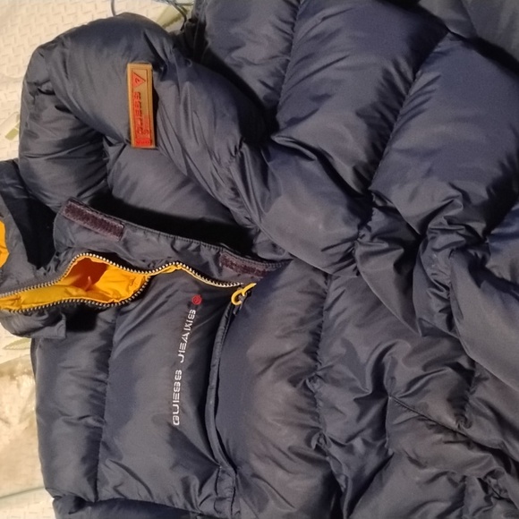 Guess reversible suffered down jacket - Picture 3 of 3